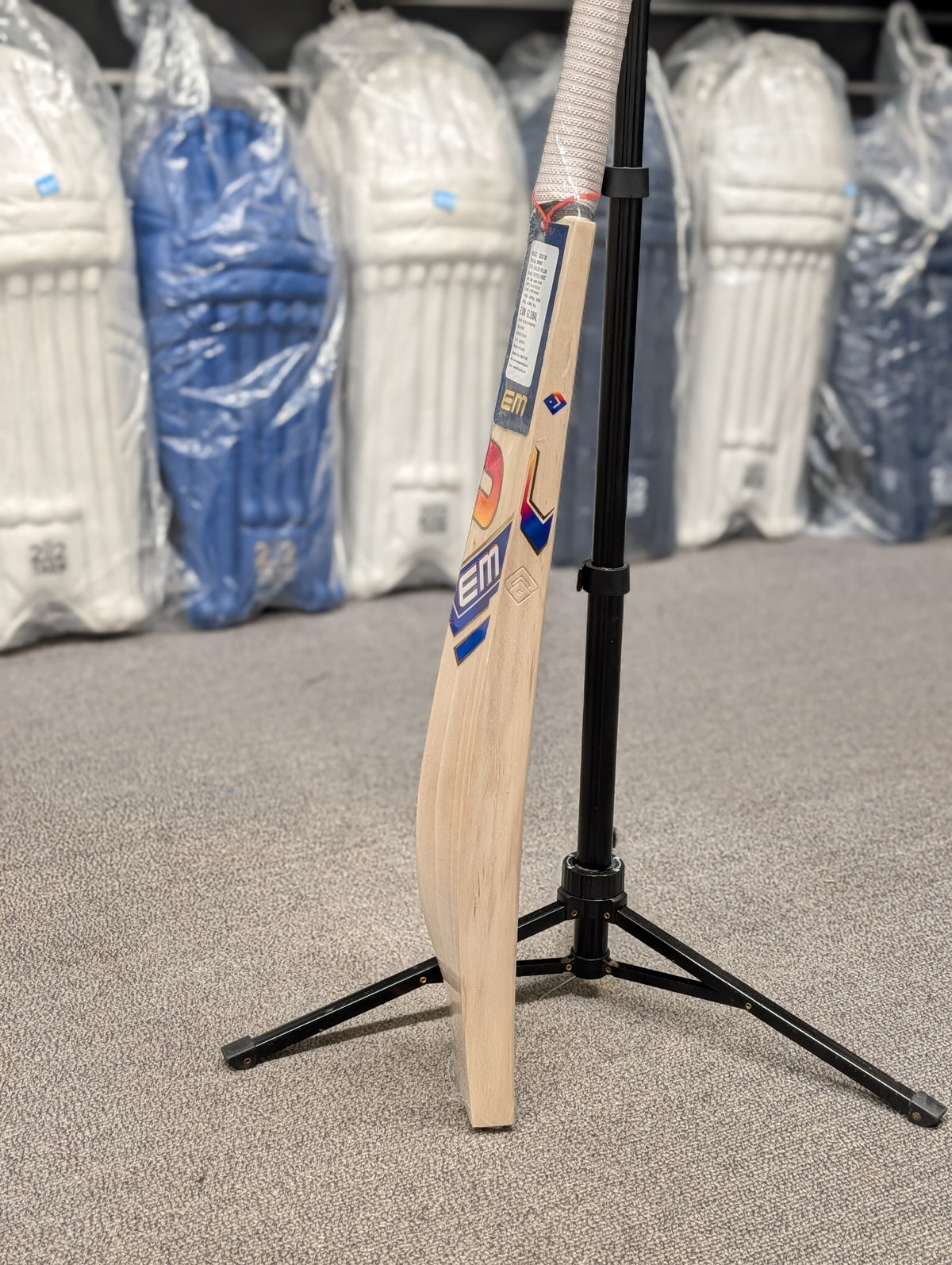 Player Burst Cricket Bat