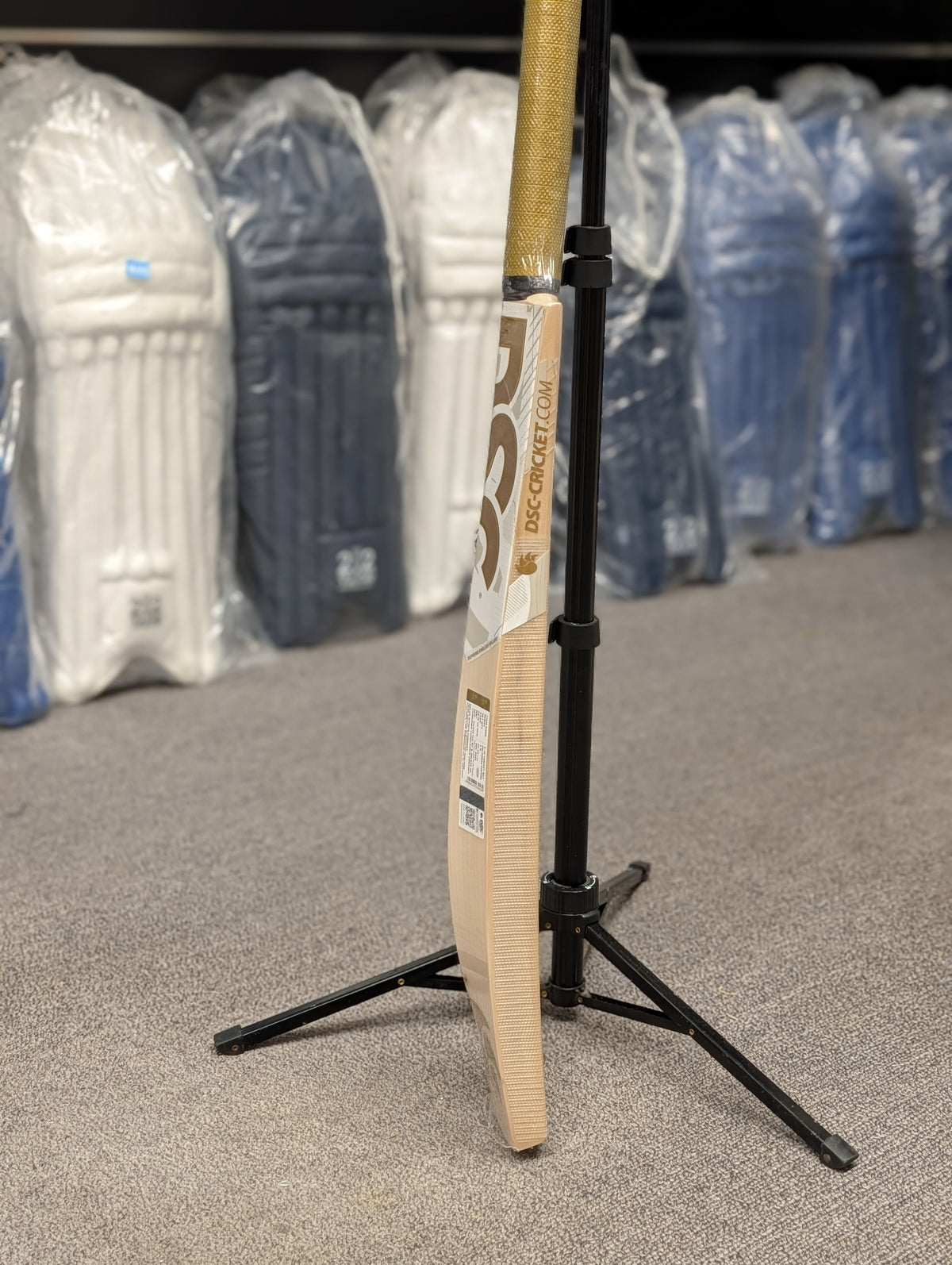 Eureka Fortune Cricket Bat