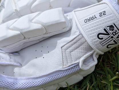 22 yard Player edition batting gloves