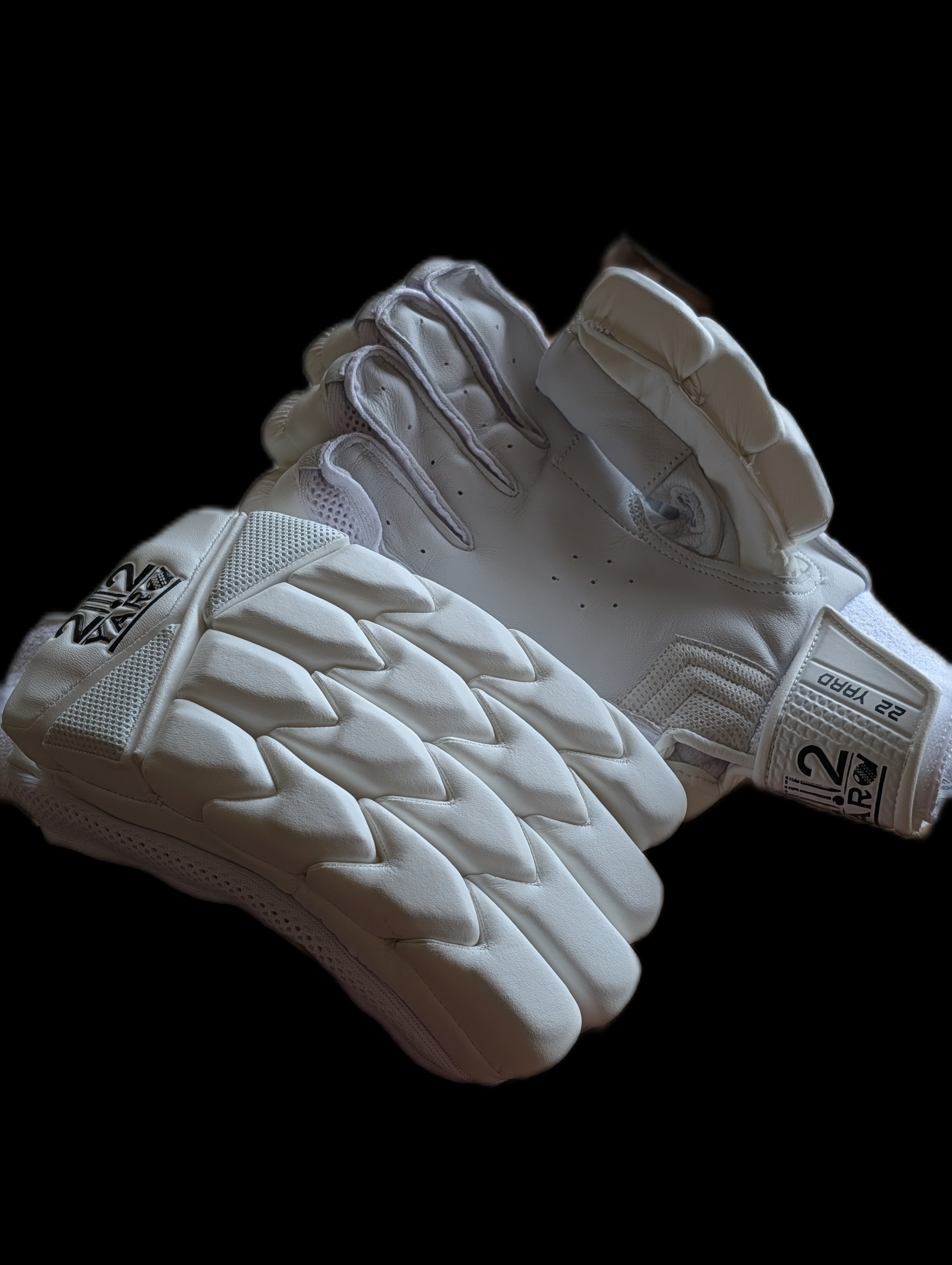 22 yard Player edition batting gloves